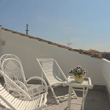 アパート Holiday